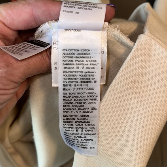 NEW Levi’s men’s hoodie cream - Picture 3 of 3